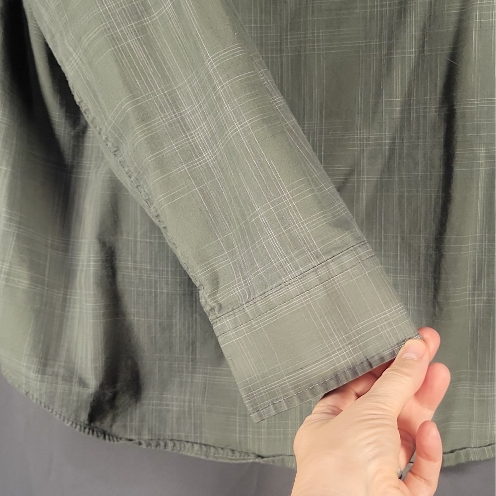Haggar Men's LT Plaid Gray Woven Cotton/Poly Button-Down Shirt Pockets - Picture 12 of 13
